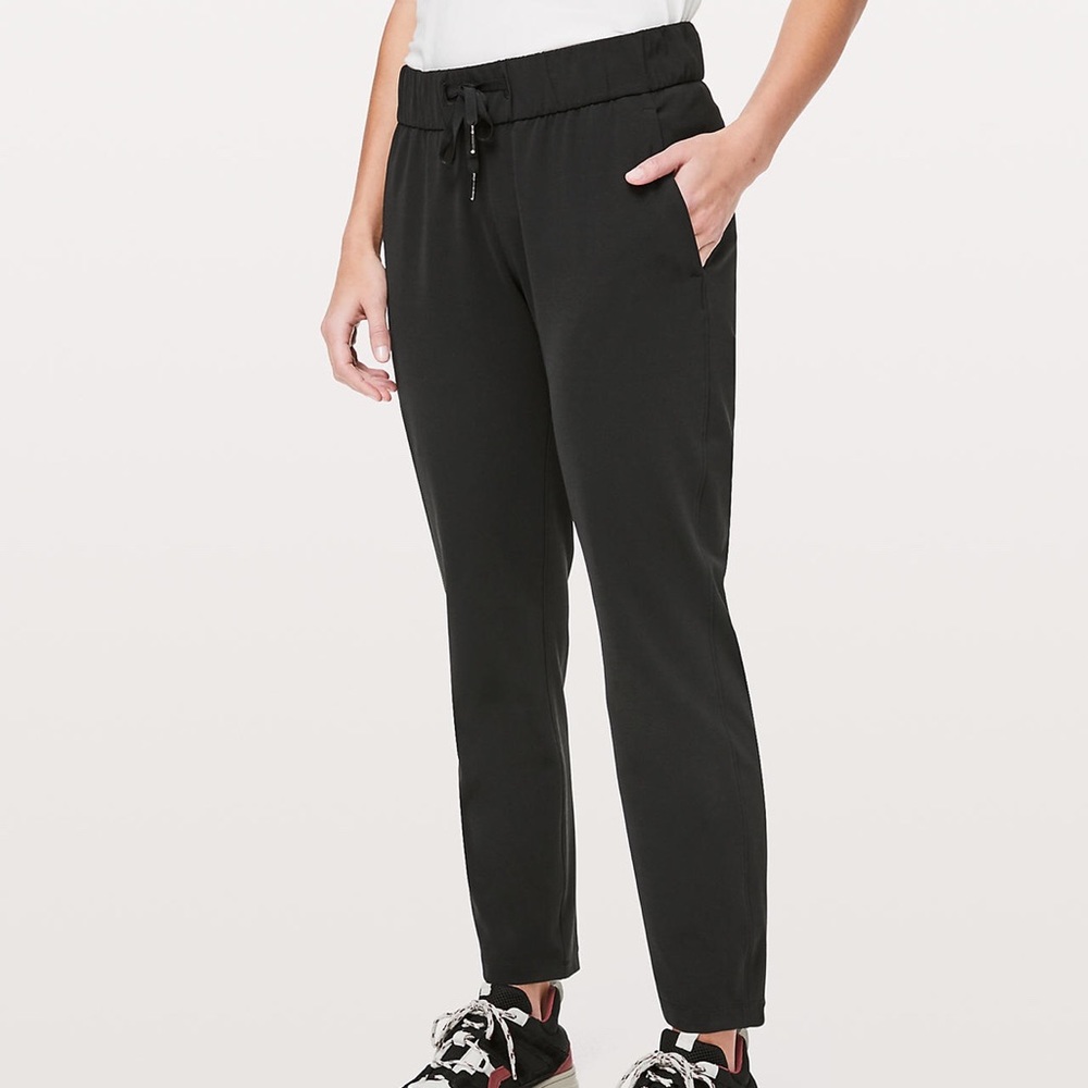 Lululemon On the Fly Pant 28”